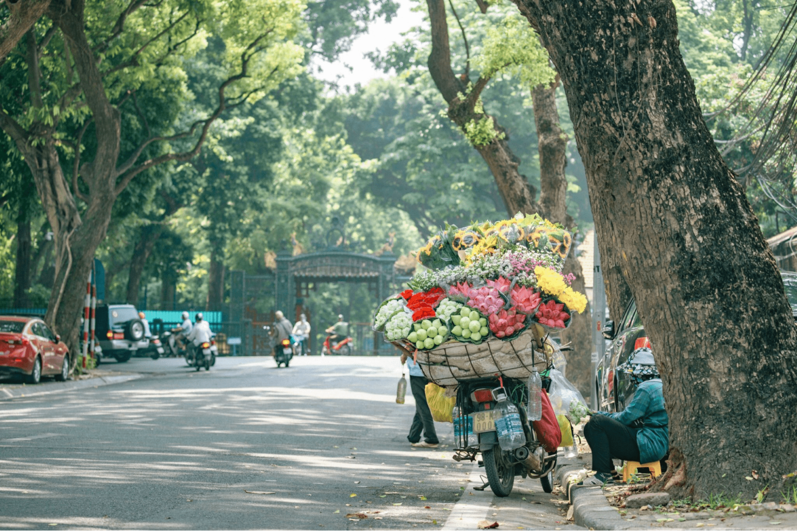Plan a detailed 2-day itinerary in Hanoi