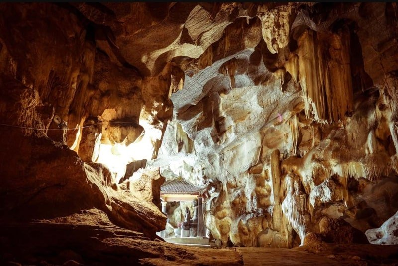 Thien Huong Cave