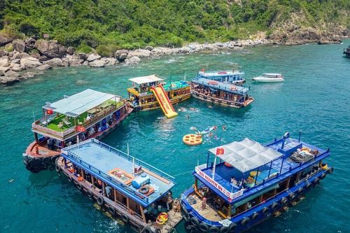 How to get to Hon Mun Island: Transport, fees & tips
