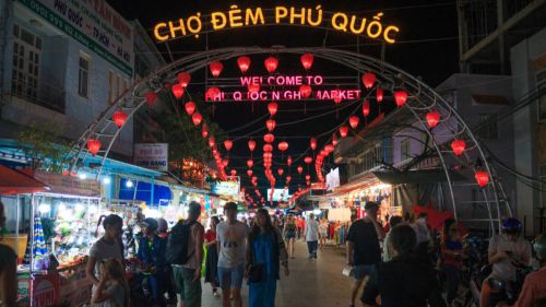 Night market Phu Quoc: a vibrant evening food and shopping experience in Vietnam
