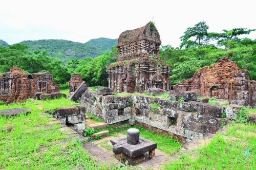 4-Day Vietnam Heritage Journey: Hue, Hoi An & My Son Sanctuary