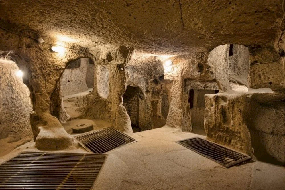 cu-chi-tunnels-tour-1