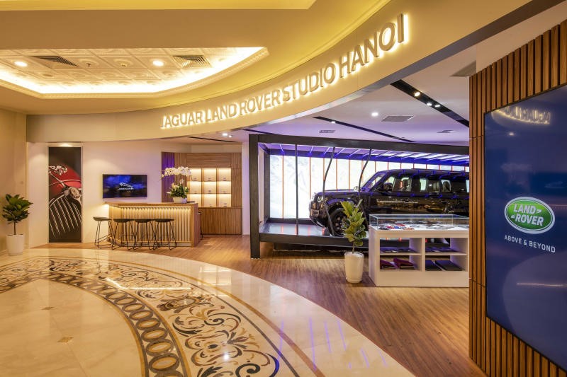 Trang Tien Plaza photos (source: Vietnam going)