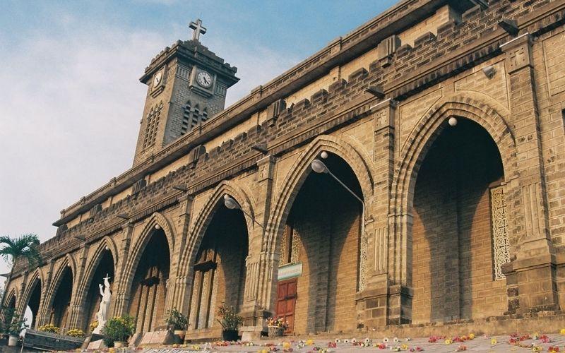 nha-trang-cathedral-3