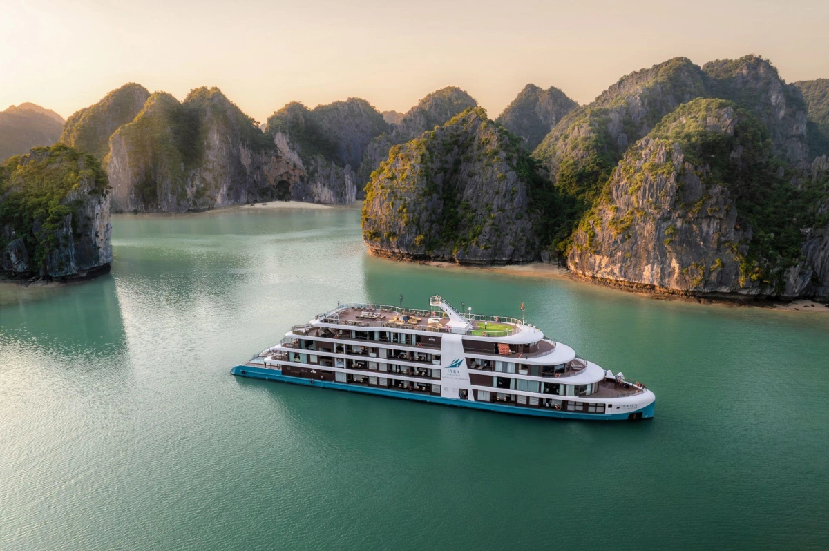 halong-bay-vietnam-tours-8