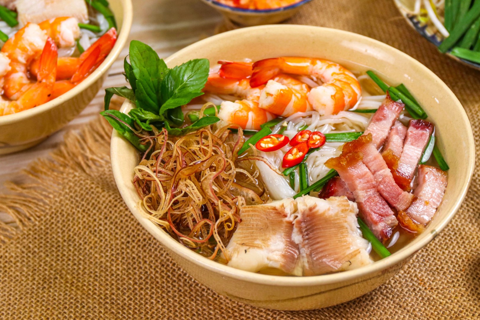 bun-nuoc-leo