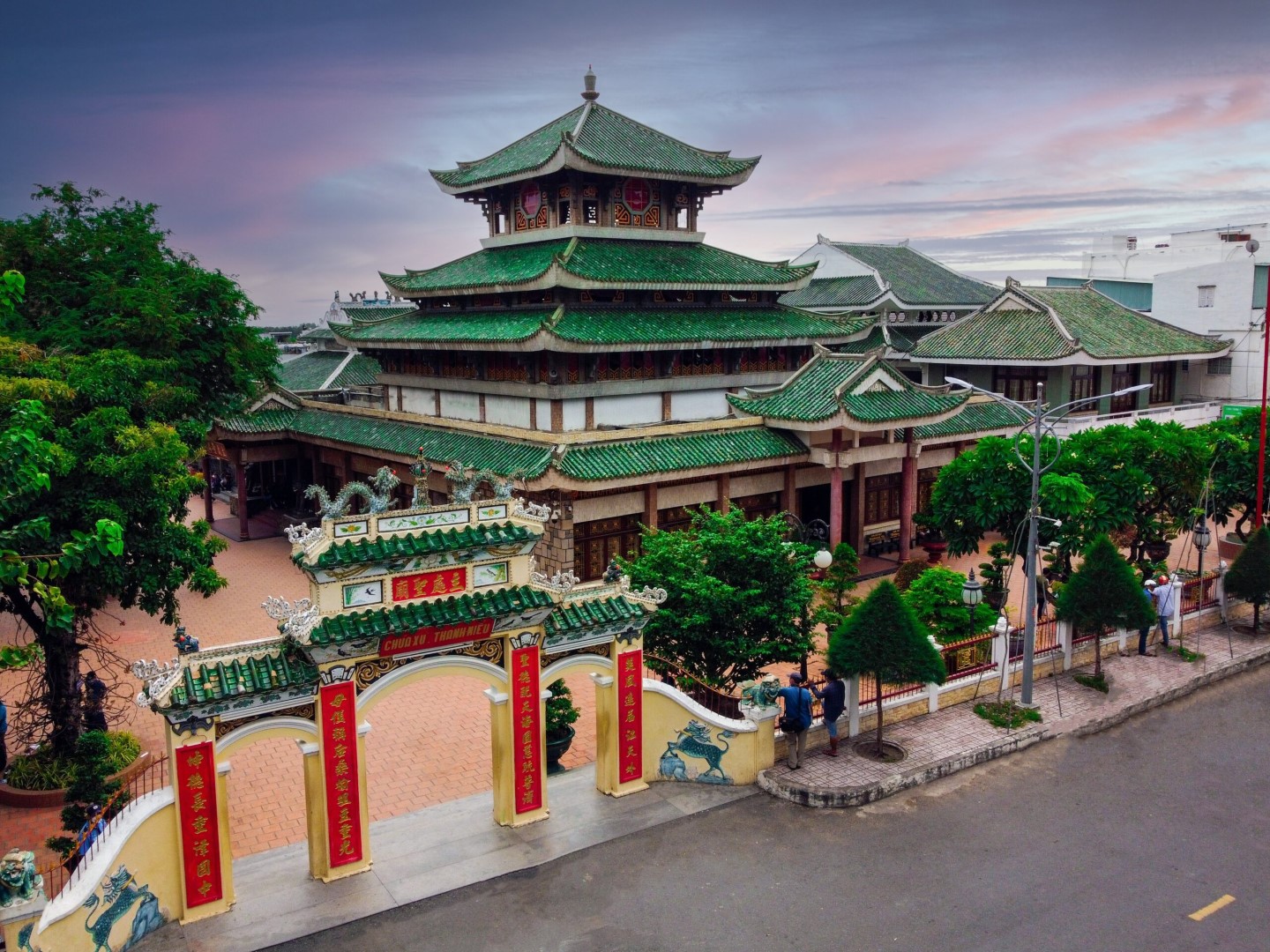 mieu-ba-chua-xu