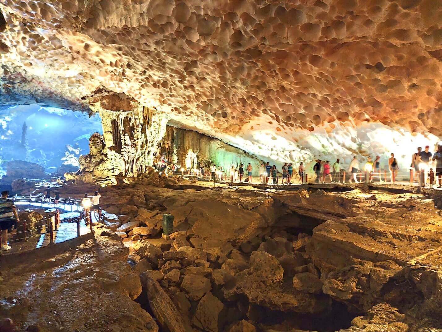 sung-sot-cave-1