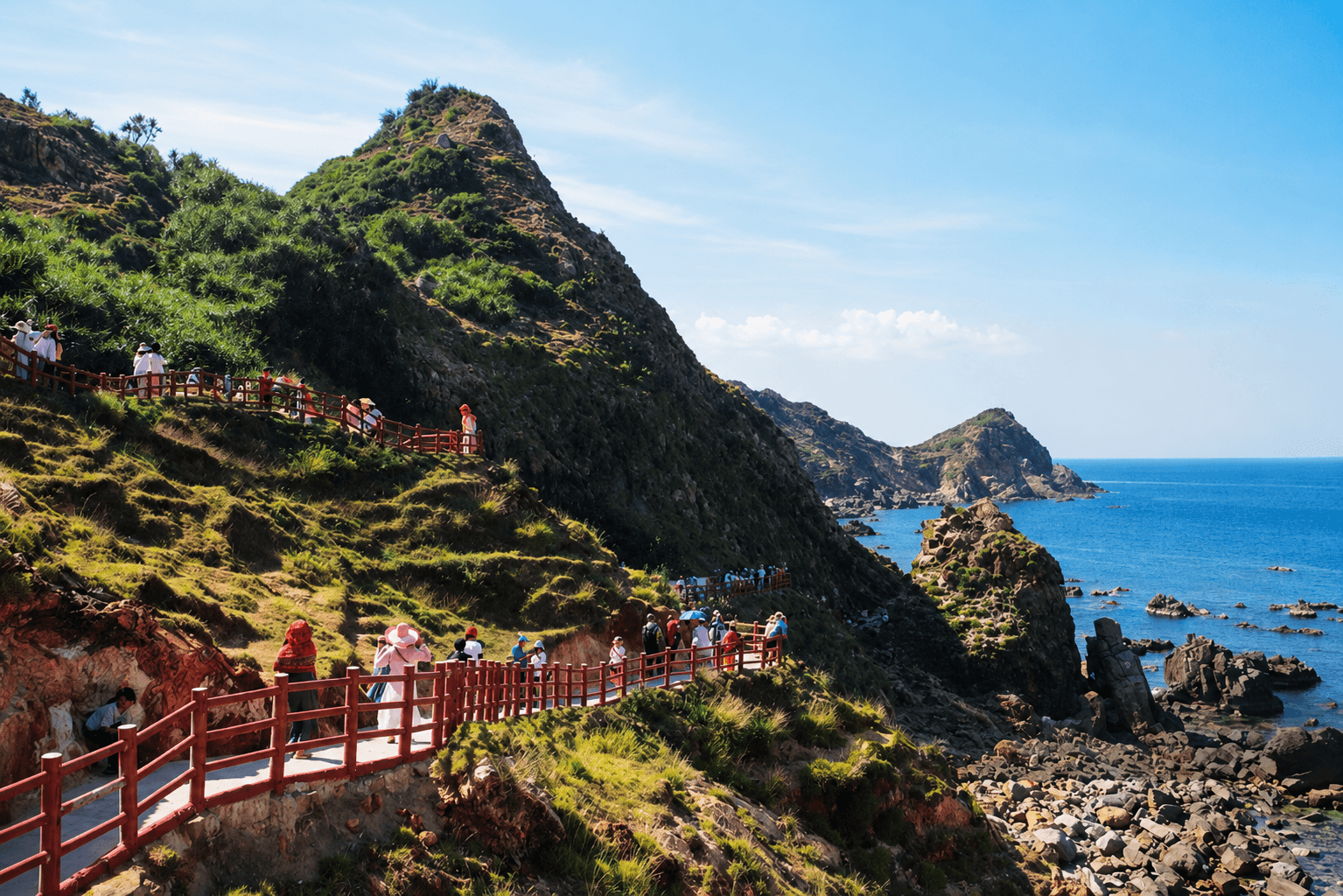 things-to-do-in-quy-nhon-eo-gio-1-