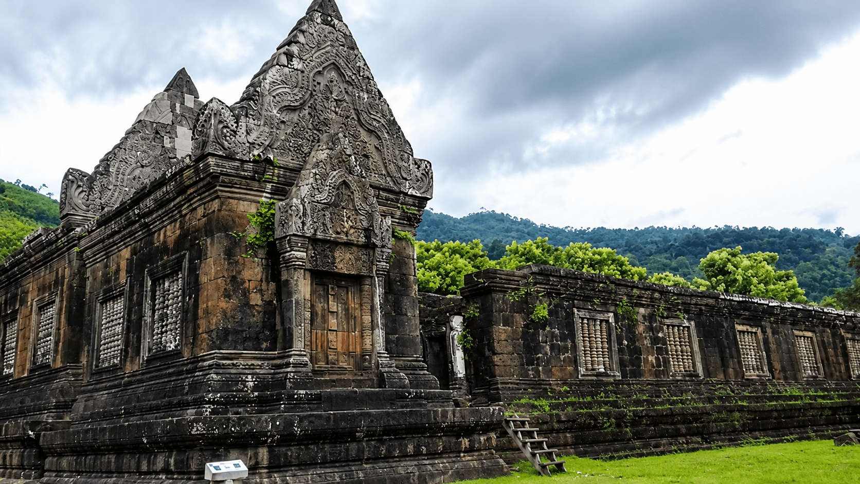 tour-of-indochina-7